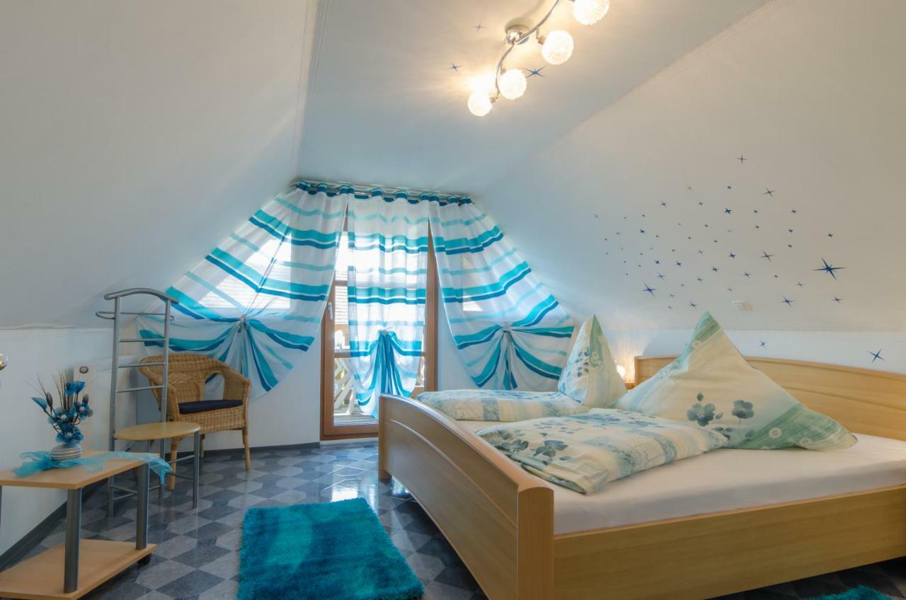 Ferienwohnung Haus Sonnenschein Goessweinstein Exterior foto